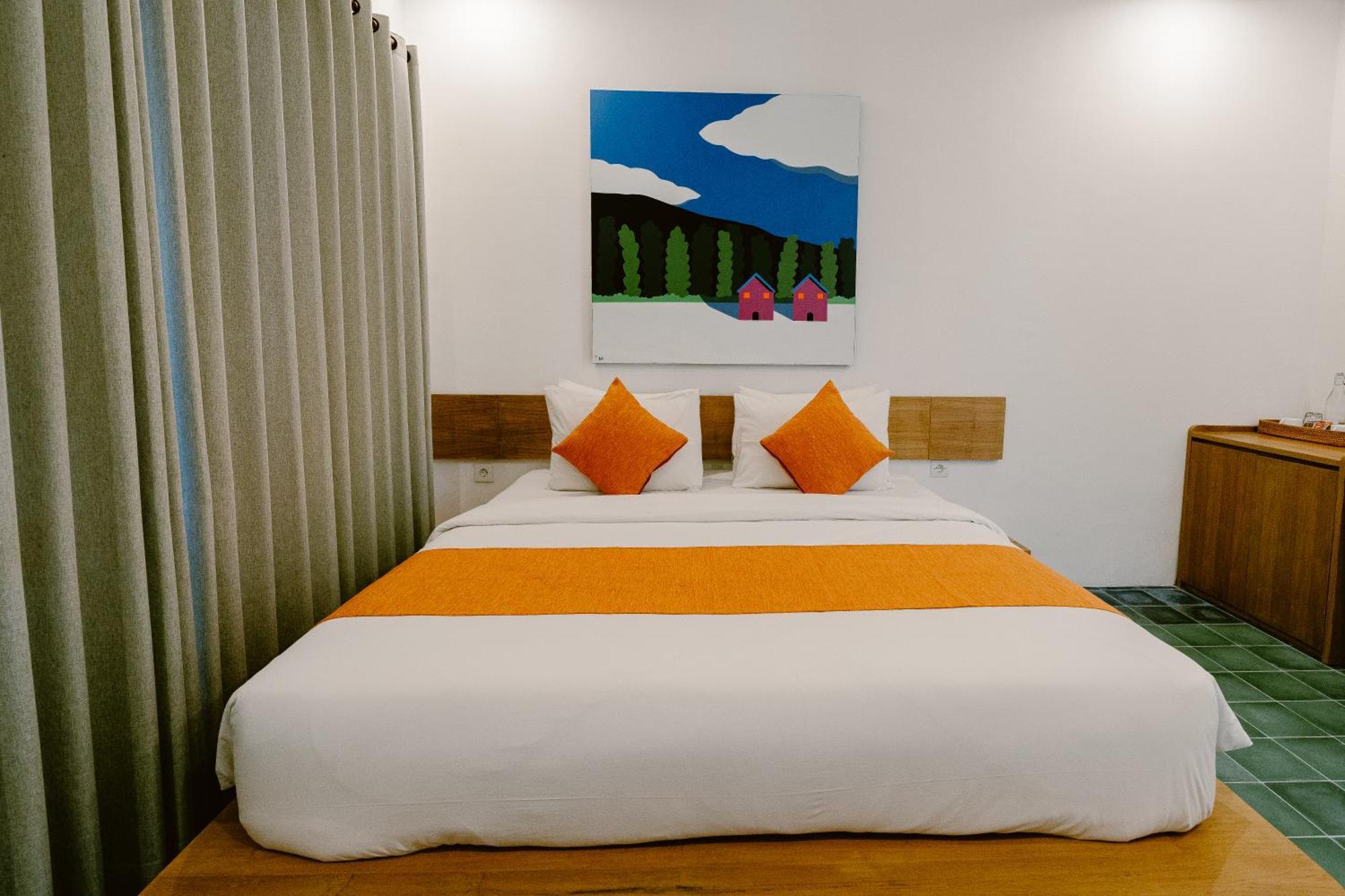 Brown Feather Hotel Seminyak Exterior foto