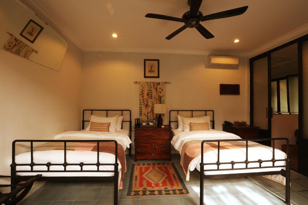 Brown Feather Hotel Seminyak Habitación foto